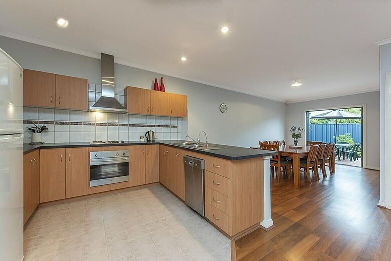 Cardiff St House