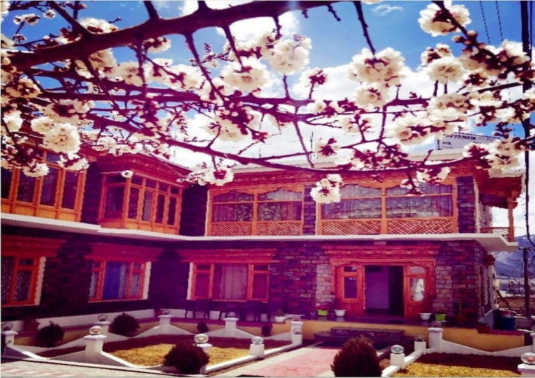 Tih Hotel Jeevanam Villa