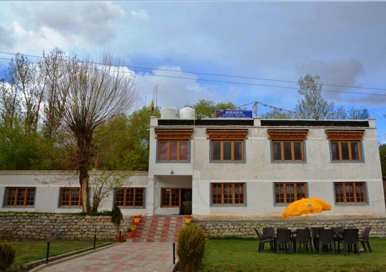 Hotel Tih Khushu Guest House