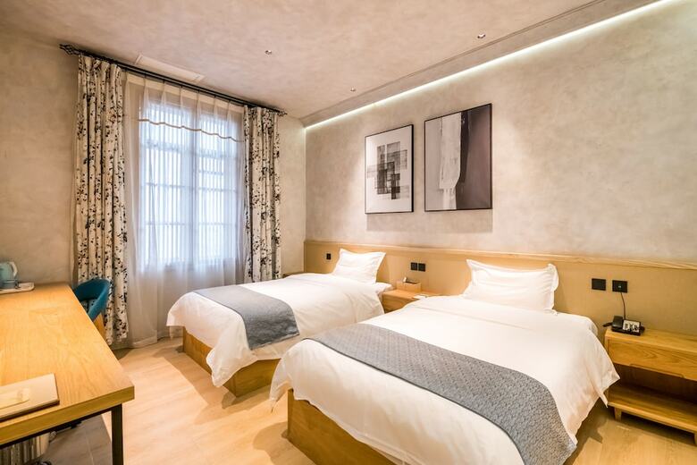 Bi Foli Hotel