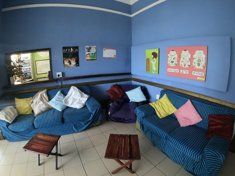 Hostal Big Blue Backpackers