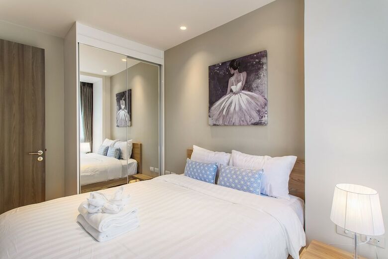 Apartment Near Bangtao Beach 2bdr 2bth