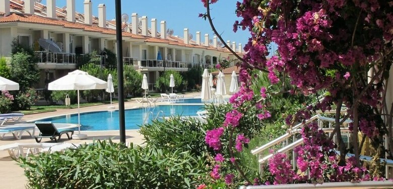 Villa Aq37 By Joylettings