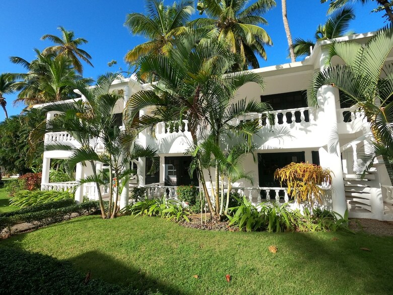 Hotel Turtle Lagoon Beach