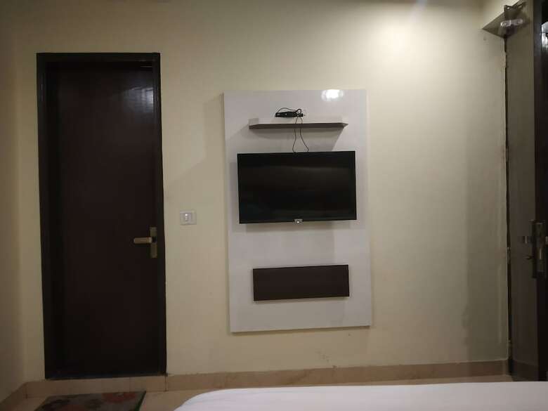Adb Rooms Hotel Olive International