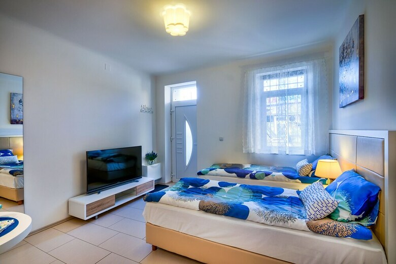 Apartamentos Modern Studio Close To City Center-free Parking