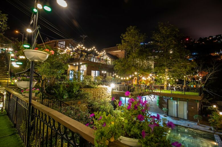 Aparthotel Roses Villa - Biet Thu Hoa Hong Tam Dao