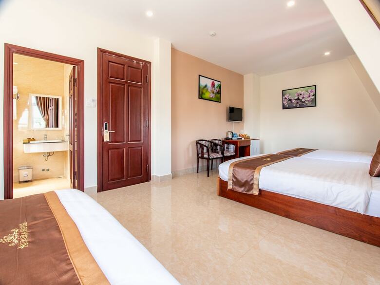 Aurora Hotel Dalat
