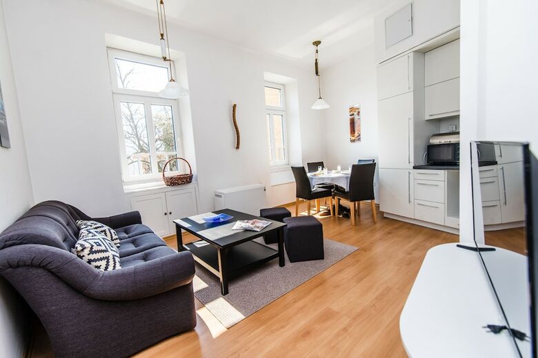 2bdr Apartment With The Balcony View-best Location