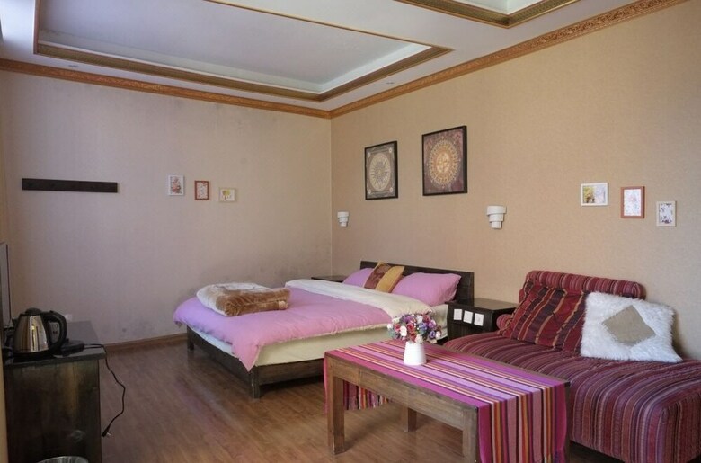 Youjia Hotel