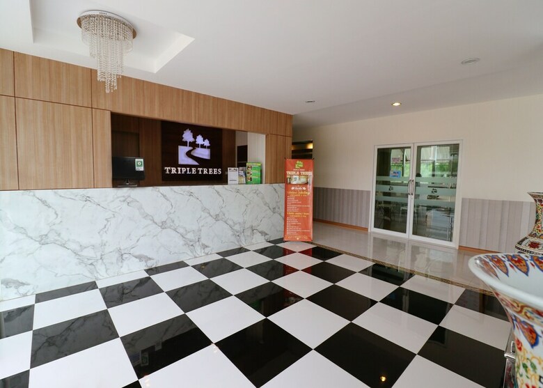 Hotel Triple Trees Village