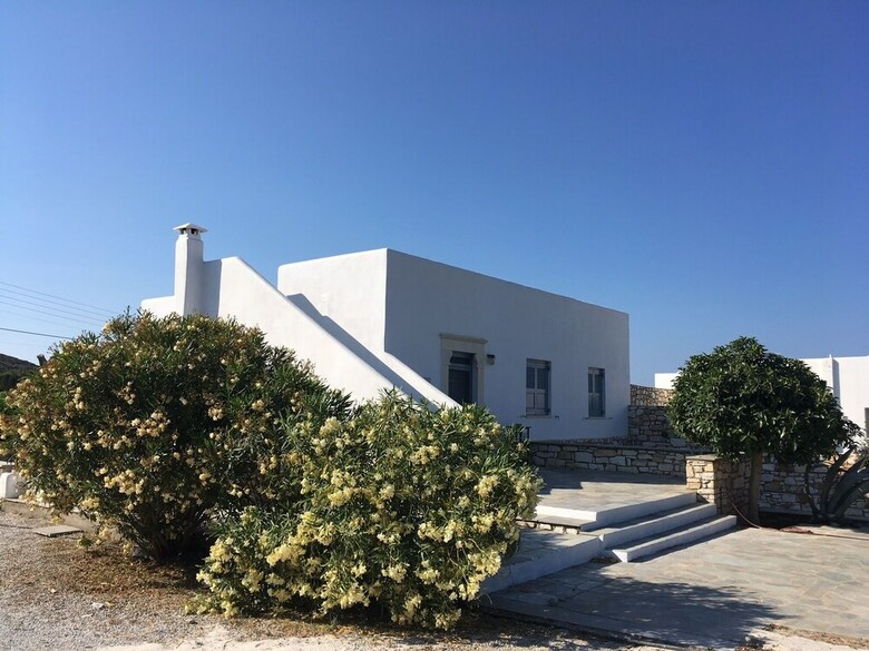 Villa Anemos