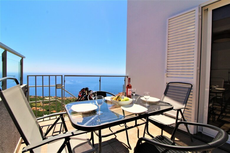 Caracas One Bedroom Apartment Sea View