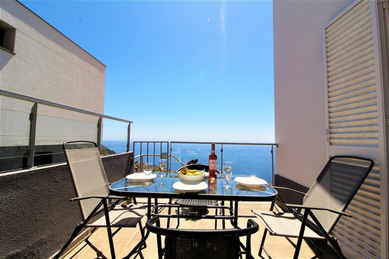 Caracas One Bedroom Apartment Sea View
