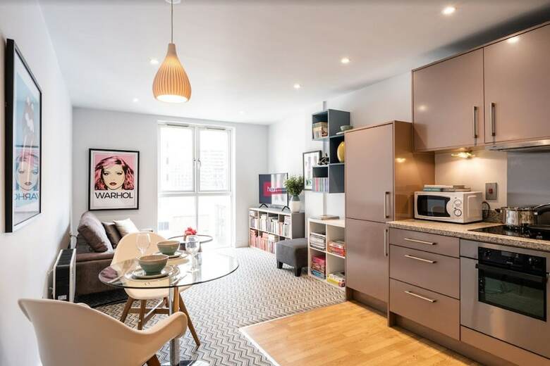 Apartamentos Cutlass Court