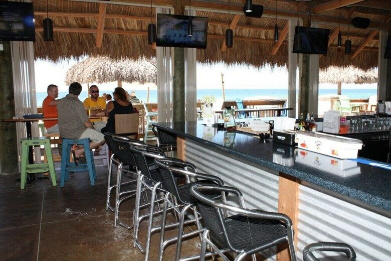 Bridge Port Beach Resort