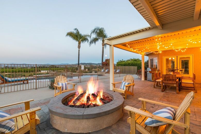 Willow By Avantstay | Mountain Views - See Hot Air Balloons From Pool