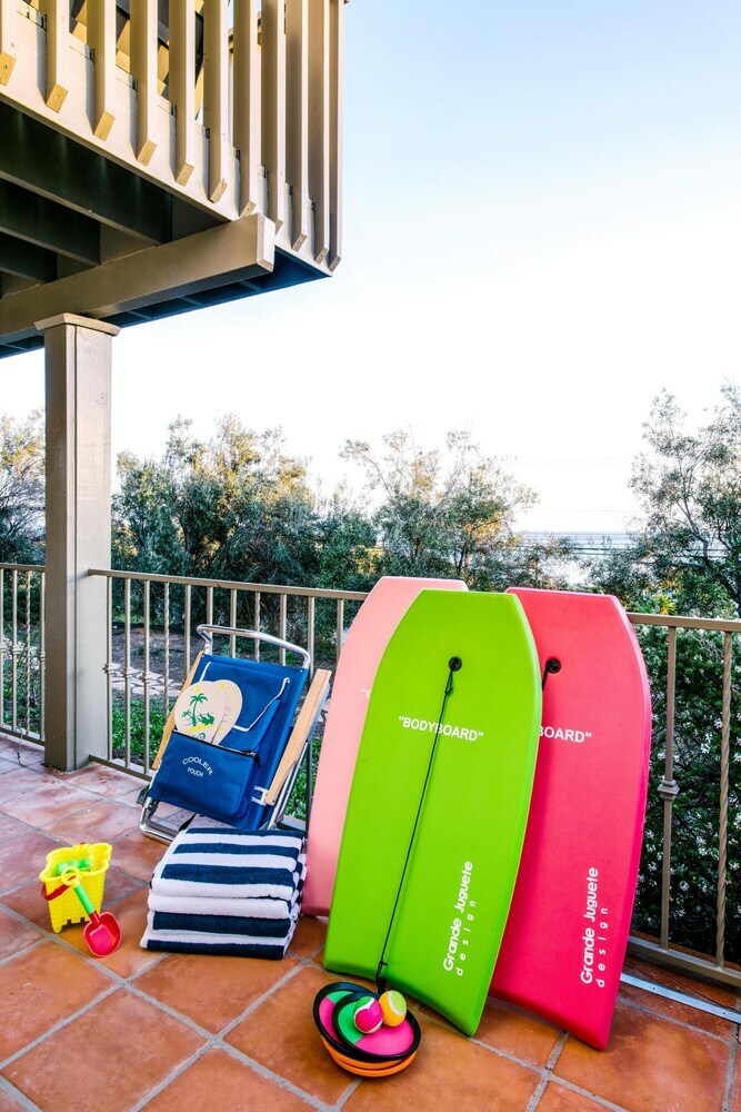 Pacifica By Avantstay | Ocean Getaway W/ Sunset Views | Sleeps 24!