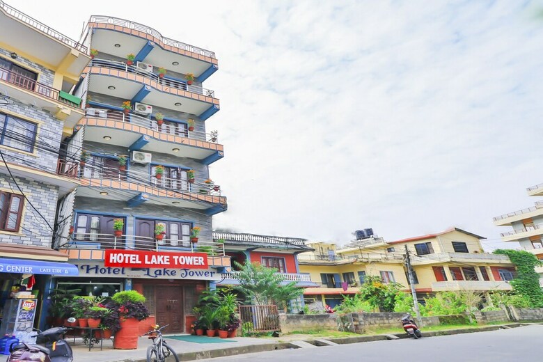 Oyo 659 Hotel Lake Tower