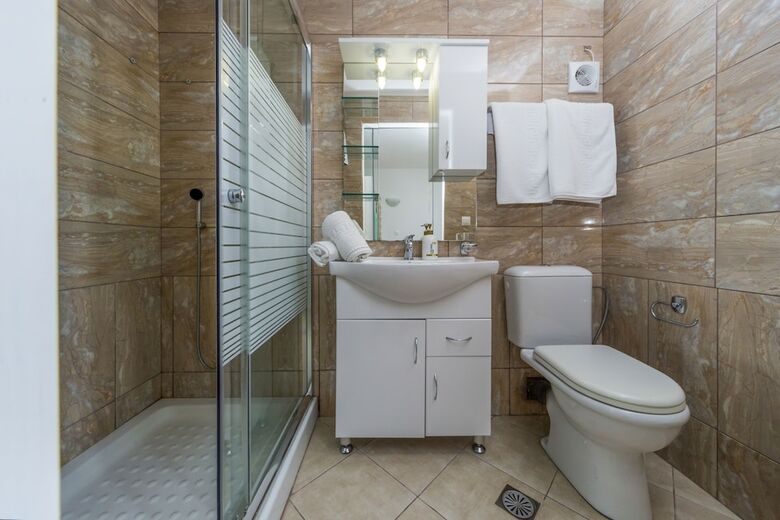 Spileo House, Self-catering Studios And Apartments
