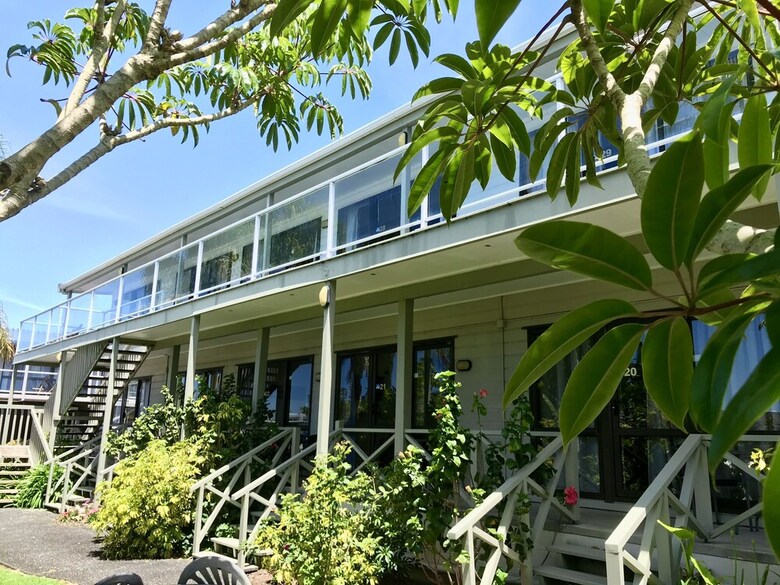 Bounty Motel
