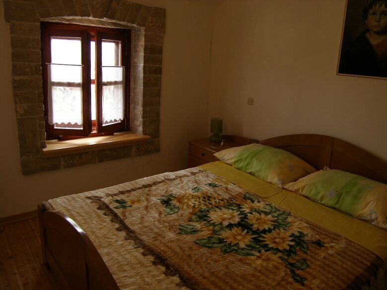 Easeful Pifar Apartment Great Location