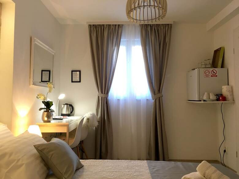 Hotel Central Split Apartments And Rooms Paese