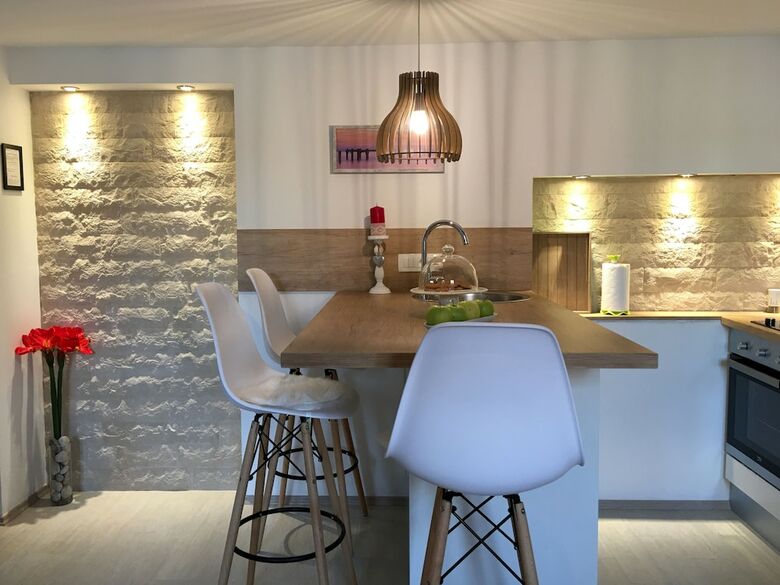 Hotel Central Split Apartments And Rooms Paese