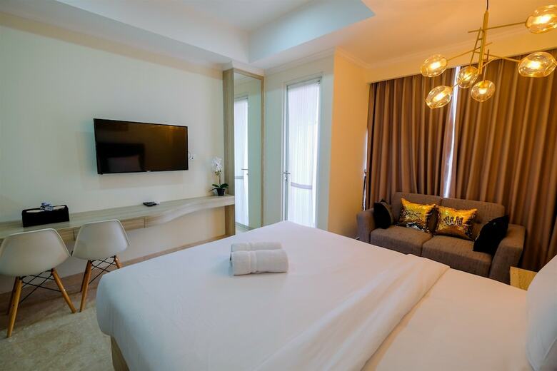 Stylish Studio Room Menteng Park Apartment