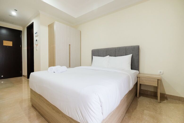 Simply Studio At Menteng Park Apartment
