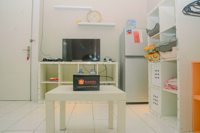 City View Studio Apartment At Menteng Square