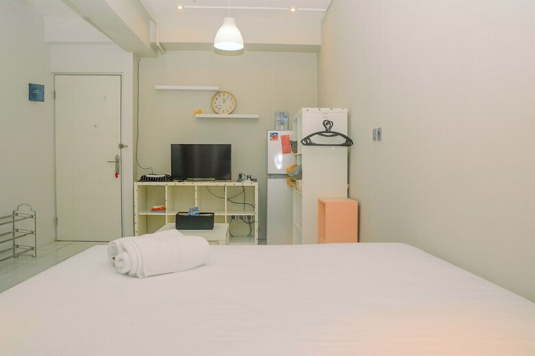 City View Studio Apartment At Menteng Square