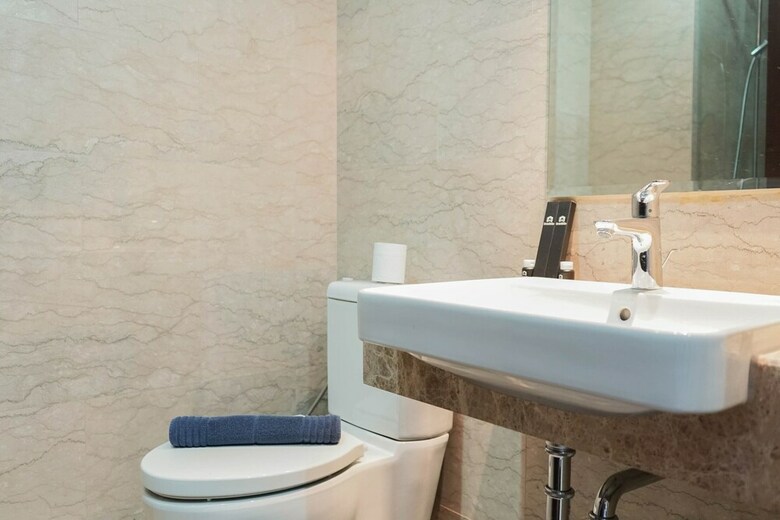 Comfy Studio Apartment At Menteng Park