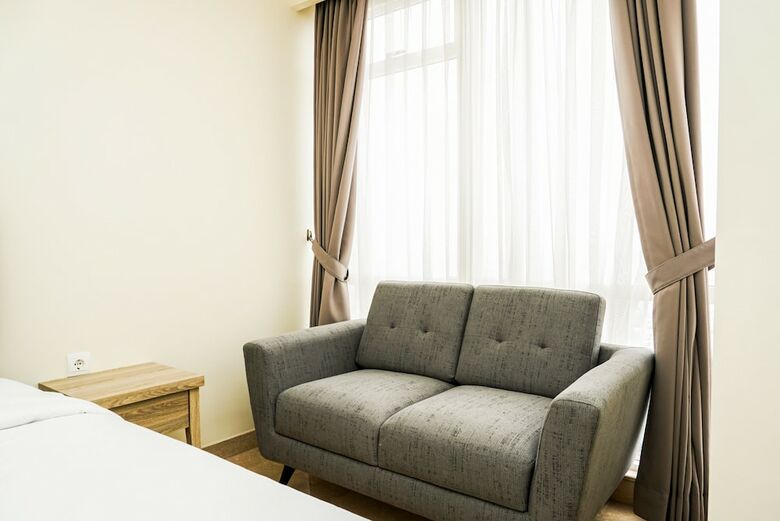 Fully Furnished Studio Menteng Park Apartment