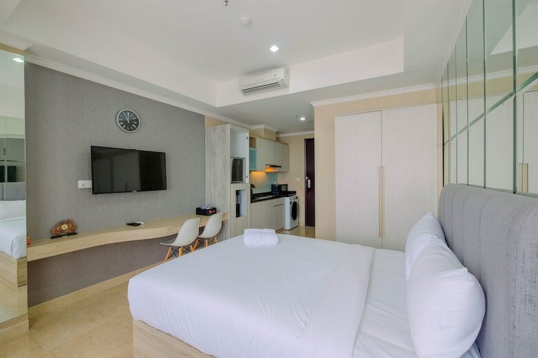 Modern And Comfy Studio At Menteng Park Apartment