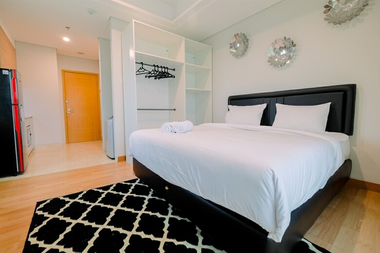Monas View Studio Apartment At Capitol Suites