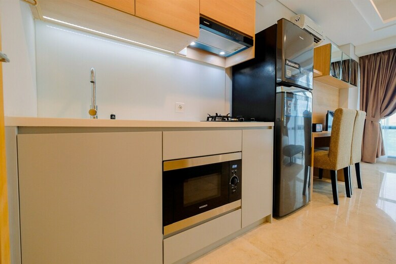 Spacious Studio Room At Capitol Suites Apartment
