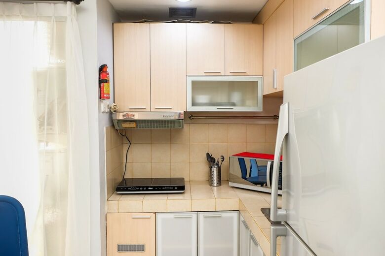 Exclusive 3br Sea View Ancol Mediterania Apartment