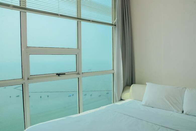 Big And Cozy 2br Ancol Mansion Apartment