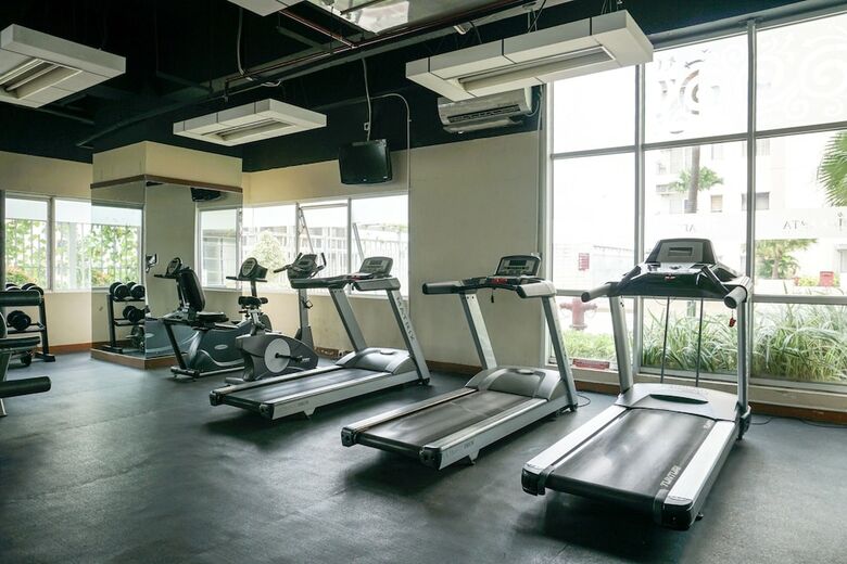 Spacious And Fully Furnished 2br Cosmo Mansion Apartment