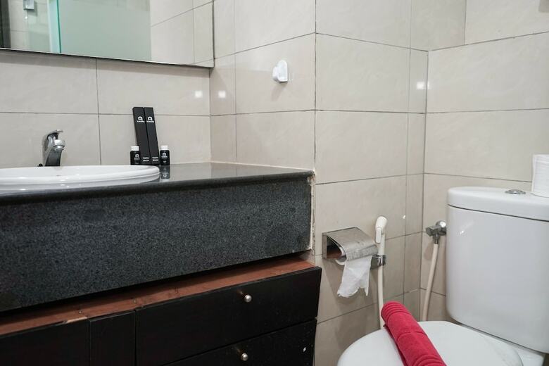 Green Interior 2br Pasar Baru Mansion Apartment