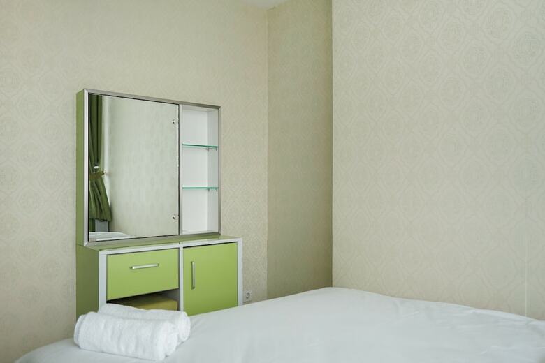 Green Interior 2br Pasar Baru Mansion Apartment