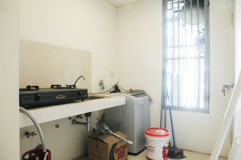 Luxurious 3br At St. Moritz Apartment Near Shopping Mall