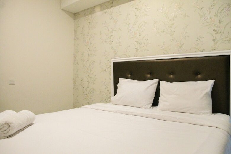 Luxurious 3br At St. Moritz Apartment Near Shopping Mall