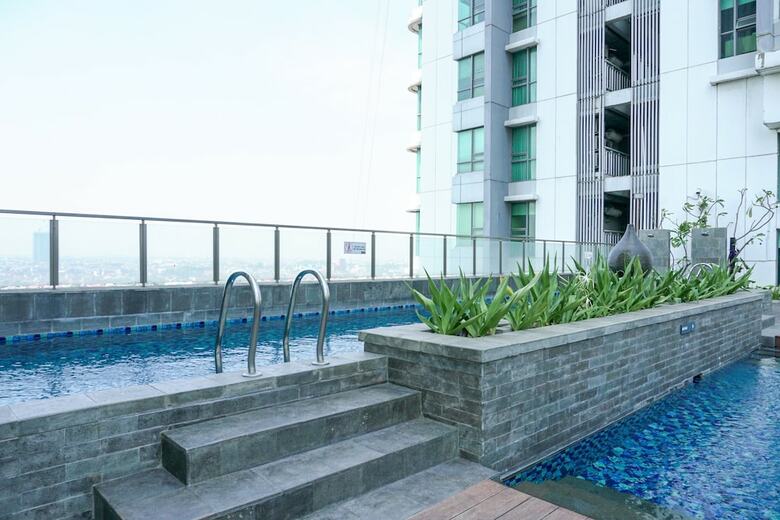 Luxurious 3br Near Shopping Mall At St. Moritz Apartment