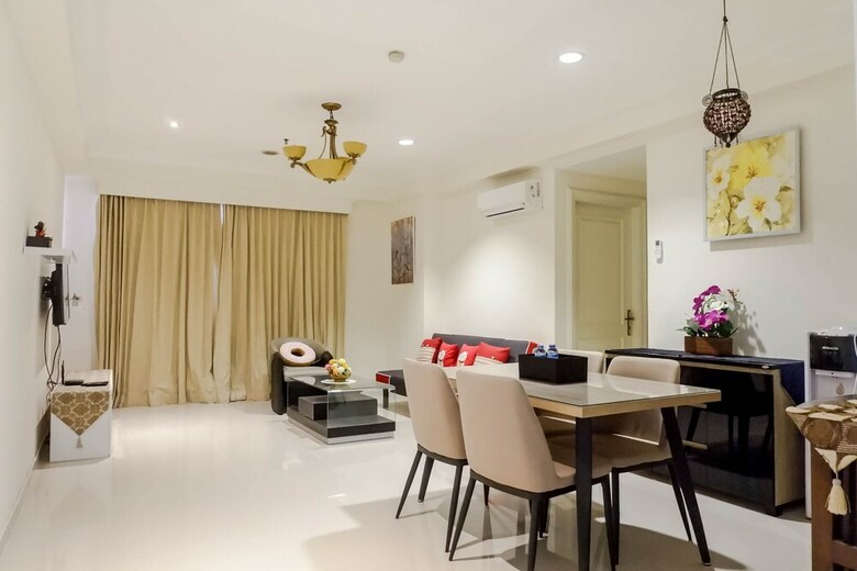 Spacious High Floor 2br At Taman Beverly Apartment