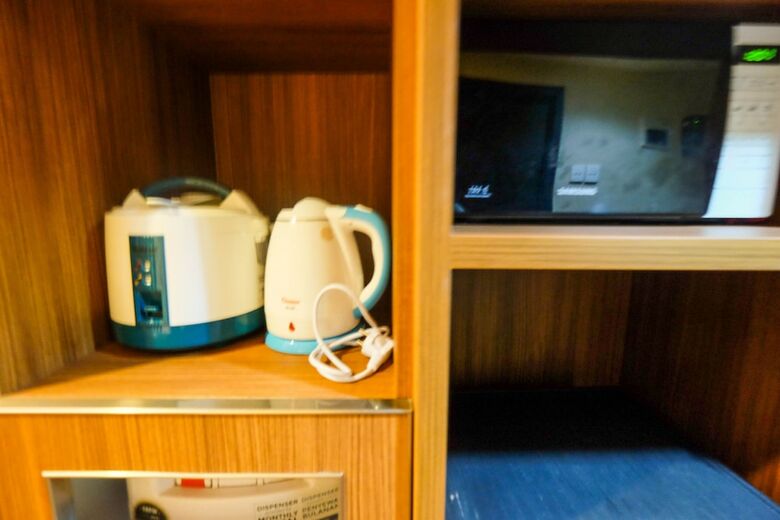 Comfy Studio Apartment At Tamansari The Hive