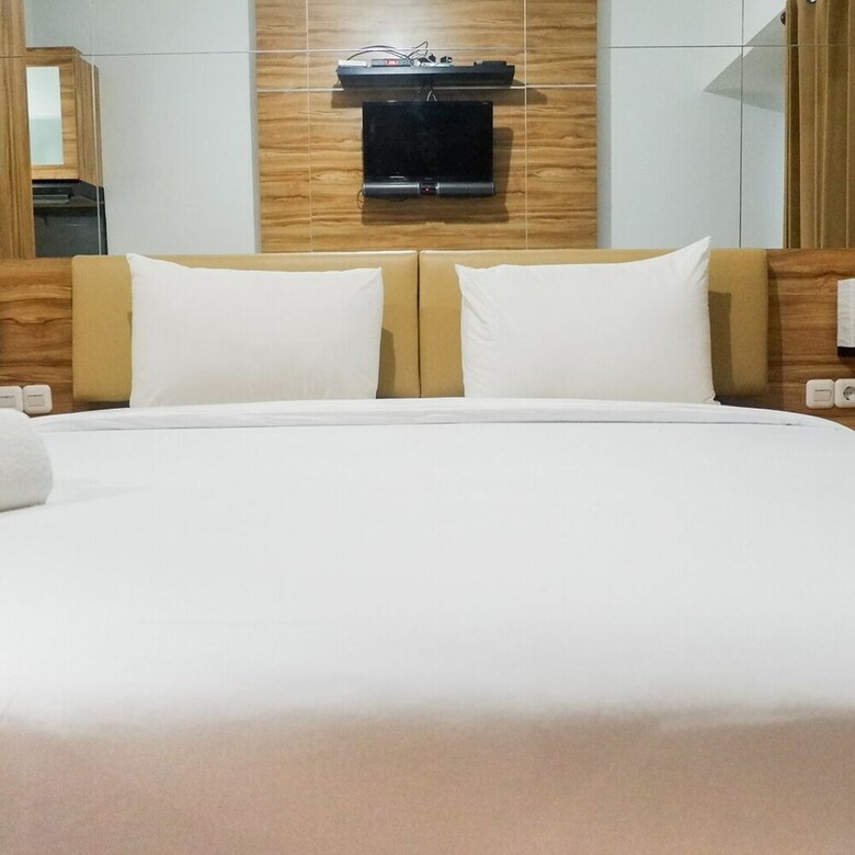 Convenient Studio Apartment At Orchard Supermall Mansion