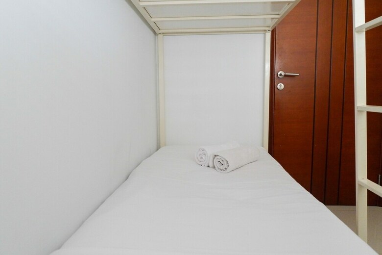 Comfy 2br Apartment At Waterplace Residence Pakuwon Indah