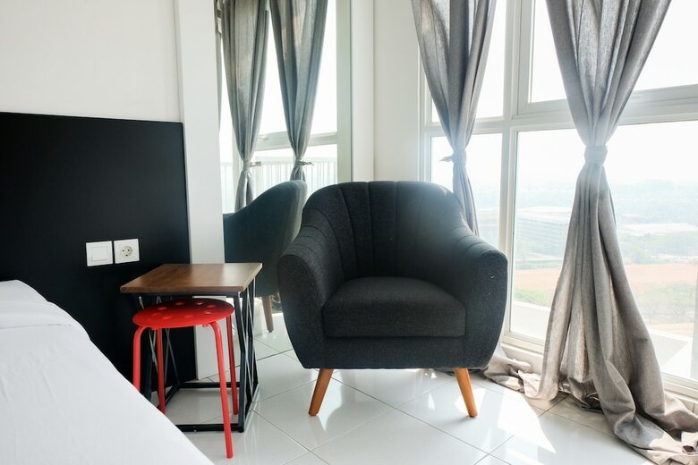 Trendy Studio Room At Casa de Parco Apartment